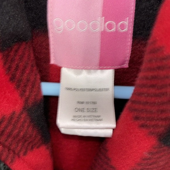 EUC goodlad one size red & black shoulder cover with color plaid look 36” seam - Picture 3 of 8